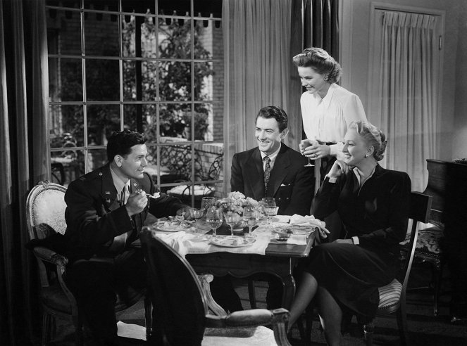 John Garfield, Gregory Peck, Dorothy McGuire, Celeste Holm