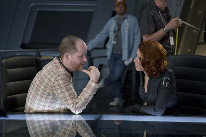 Avengers - Z natáčení - Joss Whedon, Scarlett Johansson