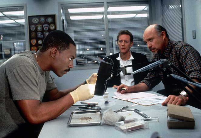 Policajt v Beverly Hills III - Z filmu - Eddie Murphy, Judge Reinhold, Hector Elizondo