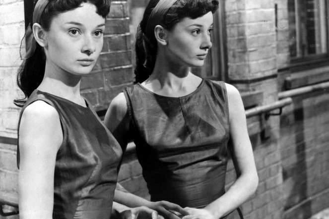 Secret People - Z filmu - Audrey Hepburn