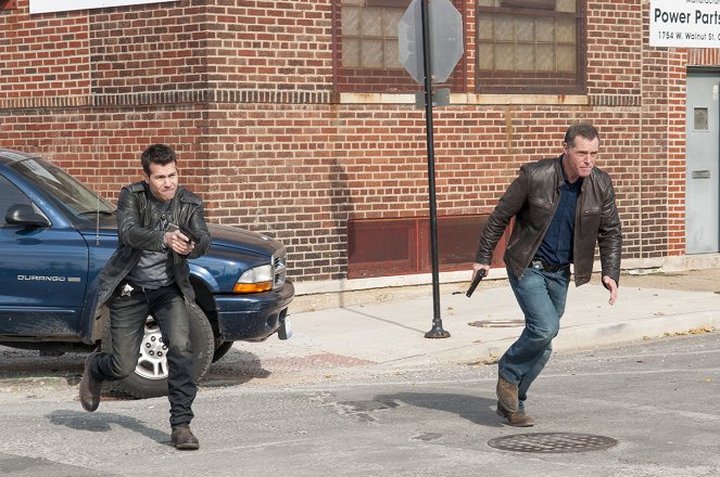 Jon Seda, Jason Beghe