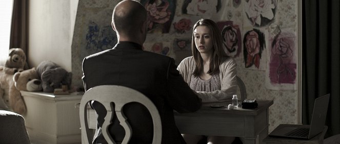 Mark Strong, Taissa Farmiga