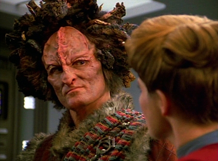Star Trek: Vesmírná loď Voyager - Nečekaná změna - Z filmu - Anthony De Longis
