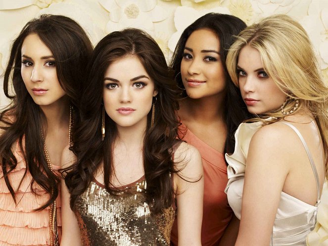 Prolhané krásky - Promo - Troian Bellisario, Lucy Hale, Shay Mitchell, Ashley Benson