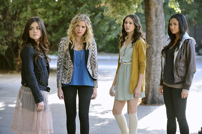 Roztomilé mrchy - If These Dolls Could Talk - Z filmu - Lucy Hale, Ashley Benson, Troian Bellisario, Shay Mitchell