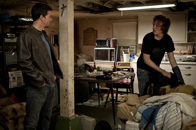Kontraband - Z filmu - Mark Wahlberg, Caleb Landry Jones