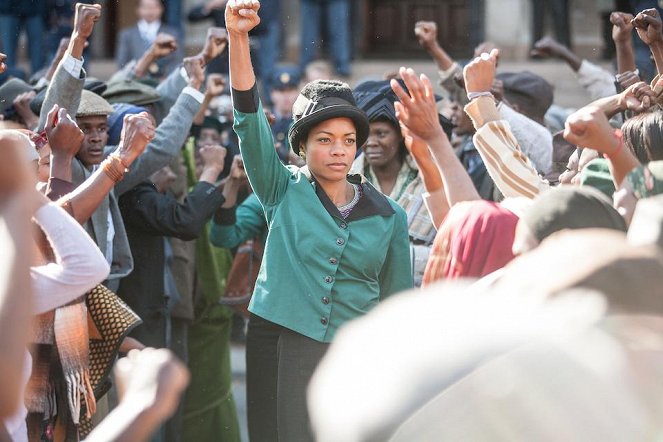 Mandela: Dlouhá cesta ke svobodě - Z filmu - Naomie Harris