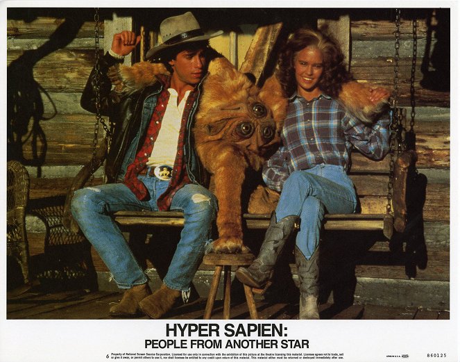 Hyper Sapien: People from Another Star - Fotosky