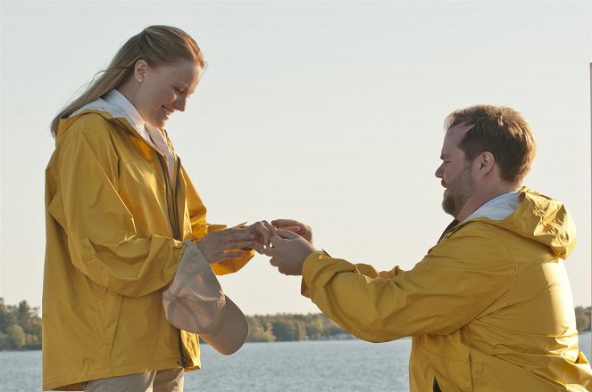 Cottage Country - Z filmu - Malin Åkerman, Tyler Labine