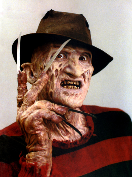 Noční můra v Elm Street 2: Freddyho pomsta - Promo - Robert Englund