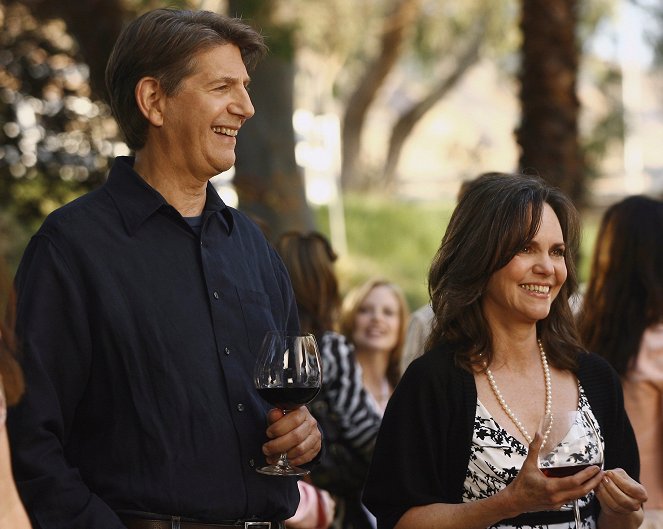 Peter Coyote, Sally Field