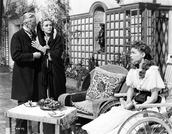 Beware of Pity - Z filmu - Ernest Thesiger, Gladys Cooper, Lilli Palmer