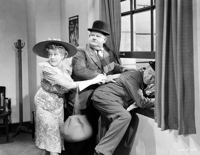 Mary Boland, Oliver Hardy, Stan Laurel
