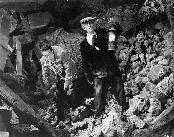 Frankensteinův hrad - Z filmu - J. Carrol Naish, Boris Karloff