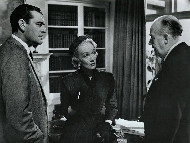 Jack Hawkins, Marlene Dietrich