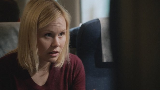 Newsroom - Uteč - Z filmu - Alison Pill