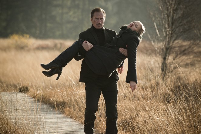Die Einsamkeit des Killers vor dem Schuss - Z filmu - Benno Fürmann, Mavie Hörbiger