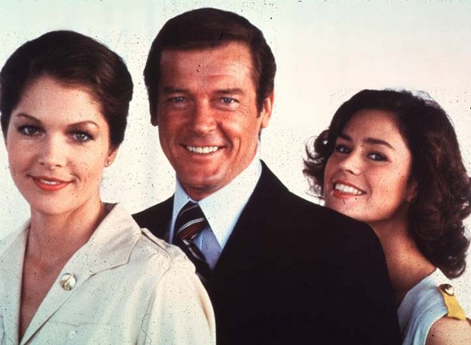Moonraker - Promo - Lois Chiles, Roger Moore, Corinne Cléry