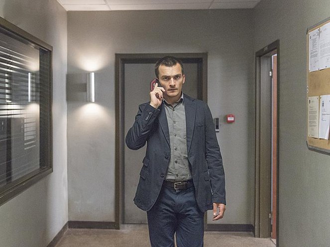 Ve jménu vlasti - Královna dronů - Z filmu - Rupert Friend