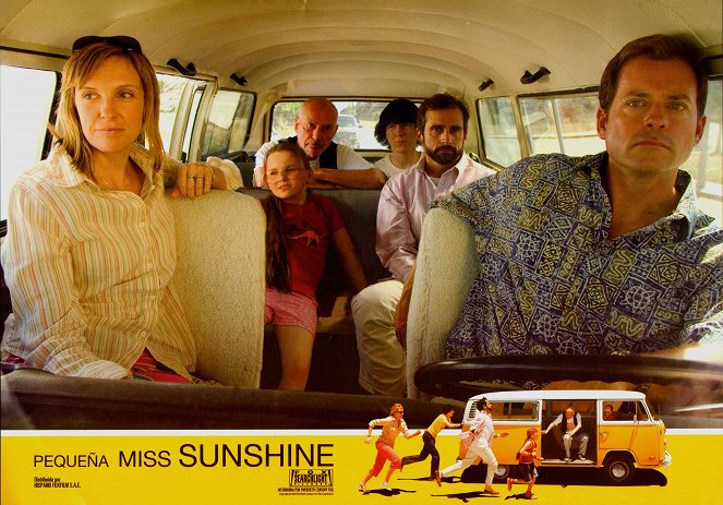 Malá Miss Sunshine - Fotosky - Toni Collette, Abigail Breslin, Alan Arkin, Paul Dano, Steve Carell, Greg Kinnear