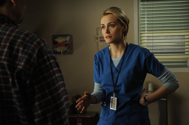 Klinika Mercy - Can We Talk About the Gigantic Elephant in the Ambulance? - Z filmu - Taylor Schilling