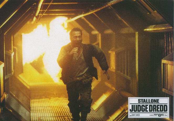 Soudce Dredd - Fotosky - Rob Schneider