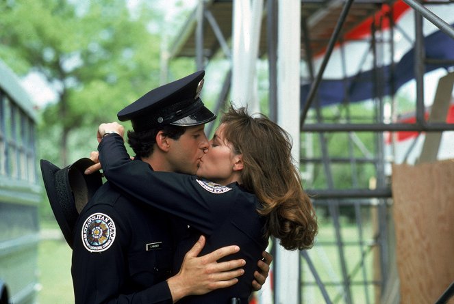 Policejní akademie - Z filmu - Steve Guttenberg, Kim Cattrall