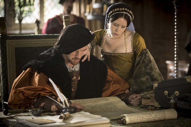 Wolf Hall - Z filmu - Damian Lewis, Claire Foy