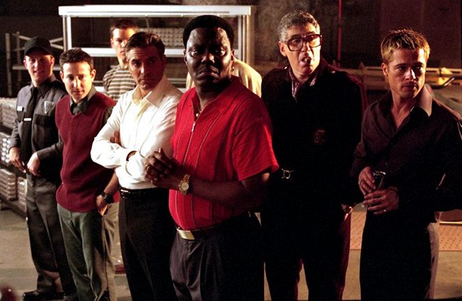 Scott Caan, Eddie Jemison, Matt Damon, George Clooney, Bernie Mac, Elliott Gould, Brad Pitt