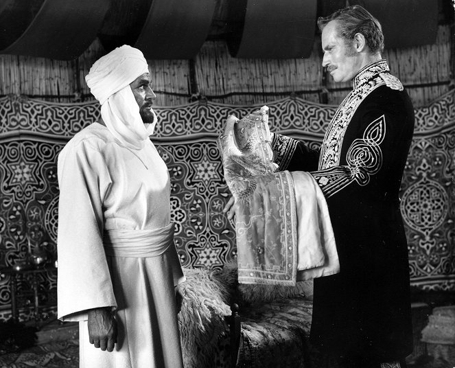 Chartúm - Z filmu - Laurence Olivier, Charlton Heston