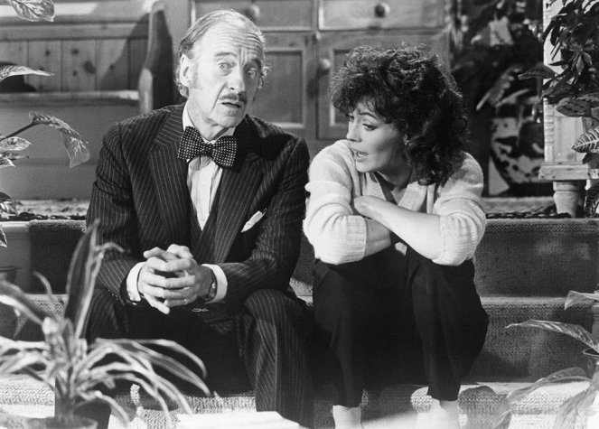 Hra s diamanty - Z filmu - David Niven, Lesley-Anne Down