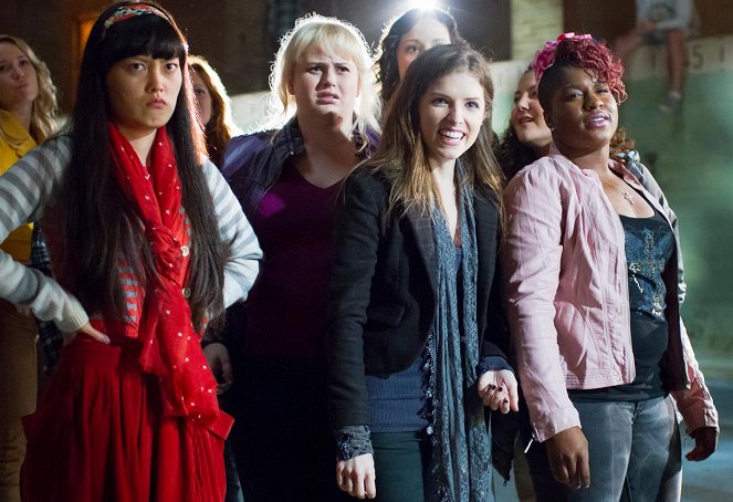 Ladíme! - Z filmu - Hana Mae Lee, Rebel Wilson, Anna Kendrick, Ester Dean