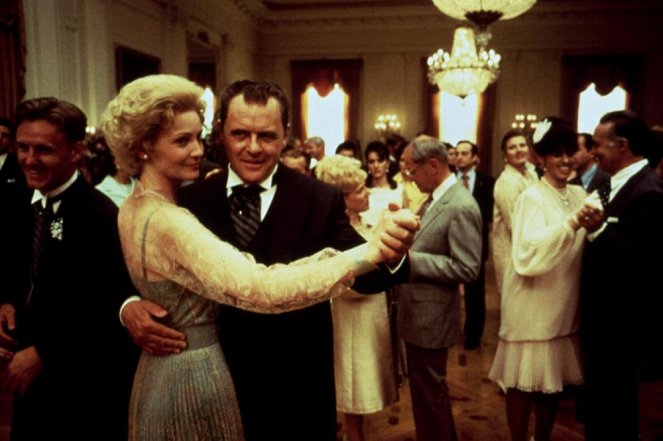 Nixon - Z filmu - Joan Allen, Anthony Hopkins