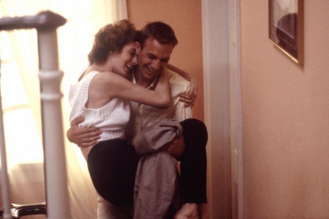 Sean Young, Kevin Costner