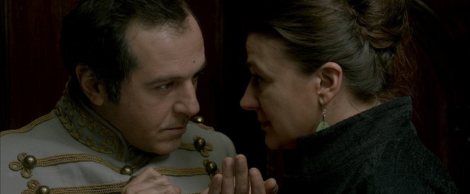 Pod elektrickými mračny - Z filmu - Merab Ninidze, Anastasija Mělnikova