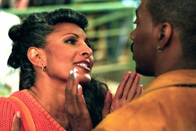 Pluto Nash - Z filmu - Pam Grier