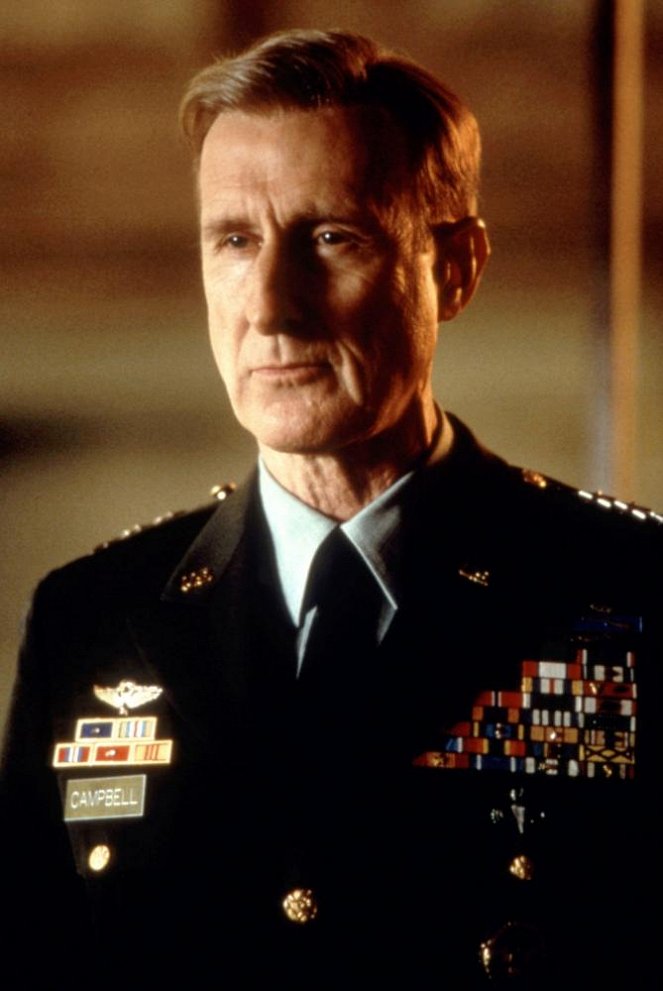 Generálova dcera - Z filmu - James Cromwell