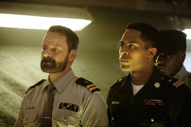 Vesmírná loď Ascension - Z filmu - Ryan Robbins, Brandon P Bell