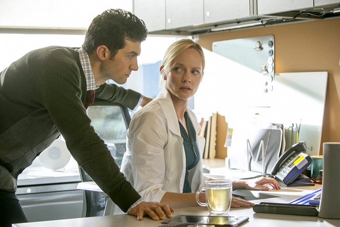 The Lottery - Z filmu - David Alpay, Marley Shelton