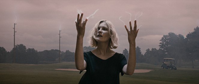 Melancholie - Z filmu - Kirsten Dunst