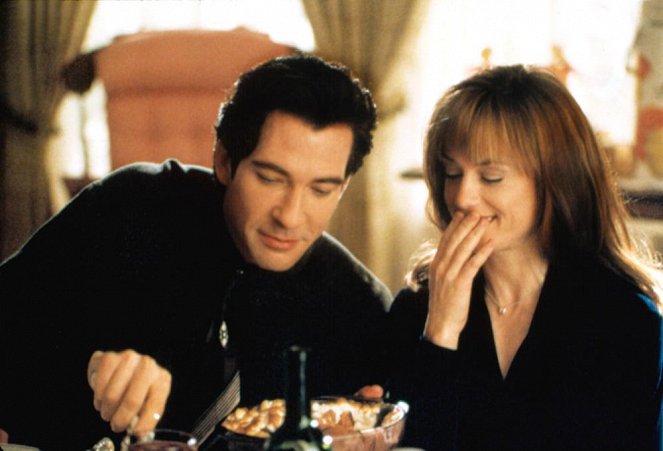 Domů na svátky - Z filmu - Dylan McDermott, Holly Hunter