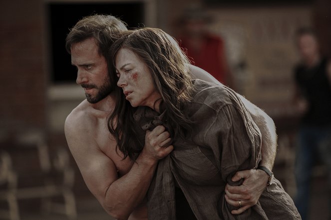 Strangerland - Z filmu - Joseph Fiennes, Nicole Kidman