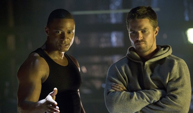 Arrow - Legacies - Z filmu - David Ramsey, Stephen Amell