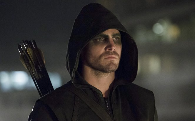 Arrow - Zkouška ohněm - Z filmu - Stephen Amell