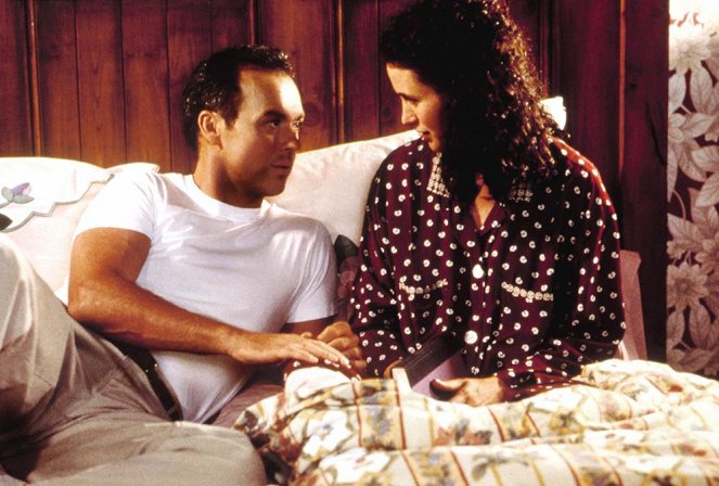 Jako vejce vejci - Z filmu - Michael Keaton, Andie MacDowell