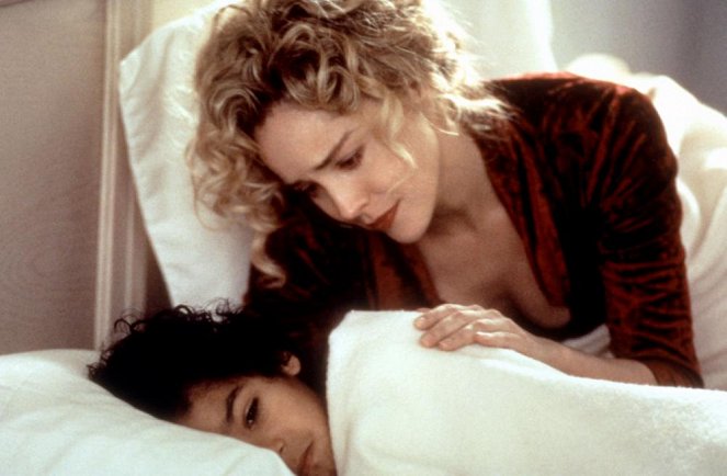 Gloria - Z filmu - Jean-Luke Figueroa, Sharon Stone