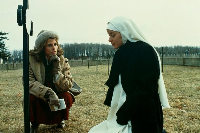 Anežka boží - Z filmu - Jane Fonda, Meg Tilly