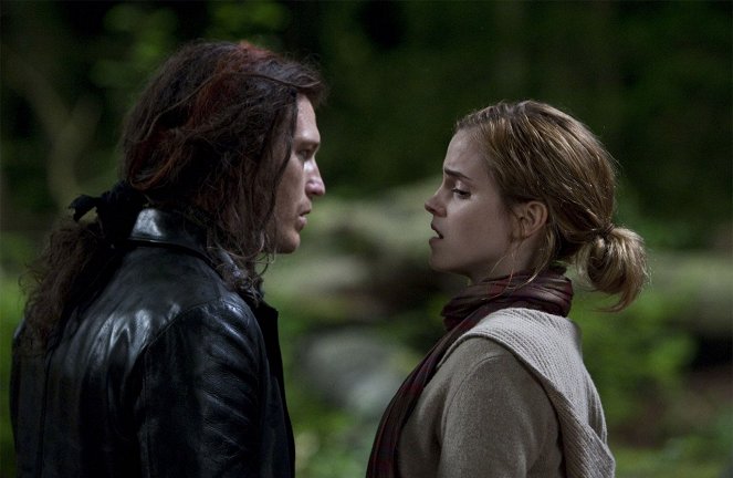 Harry Potter a Relikvie smrti - část 1 - Z filmu - Nick Moran, Emma Watson