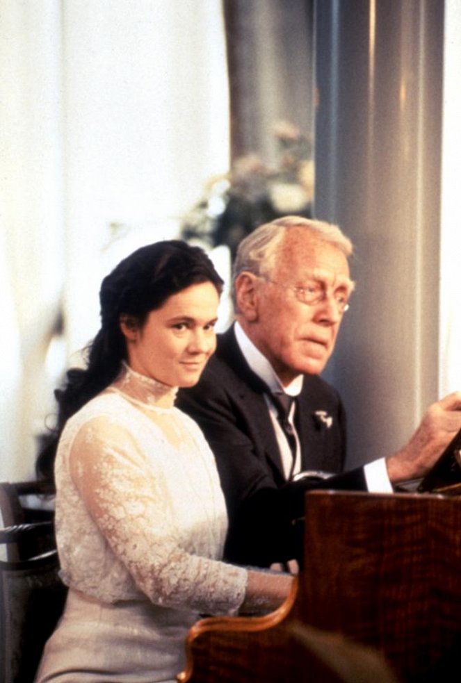 S nejlepšími úmysly - Z filmu - Pernilla August, Max von Sydow