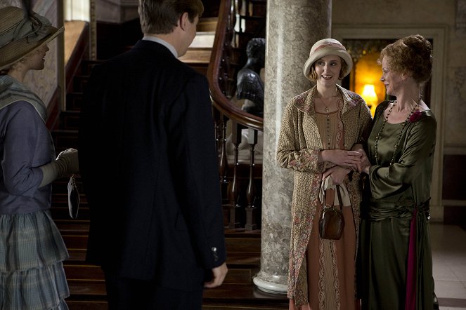 Panství Downton - Epizoda 8 - Z filmu - Laura Carmichael, Samantha Bond